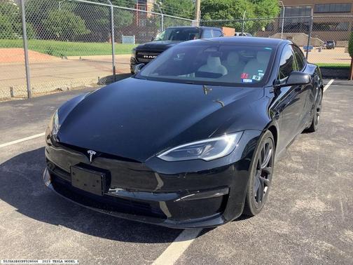2023 Tesla Model S Plaid