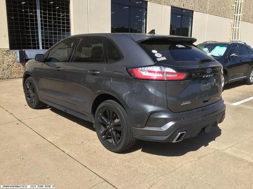 2022 Ford Edge ST