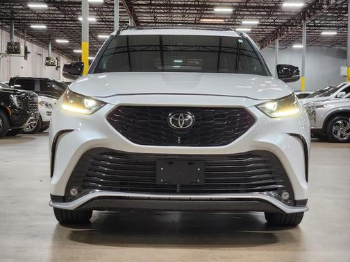 2022 Toyota Highlander XSE
