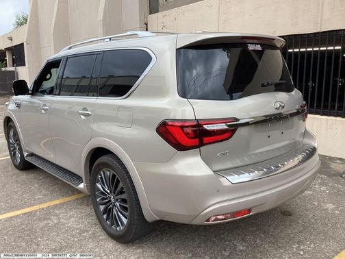2024 INFINITI QX80 SENSORY