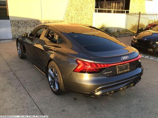 2023 Audi e-tron GT Premium Plus