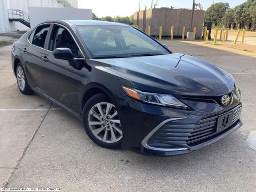 2022 Toyota Camry LE