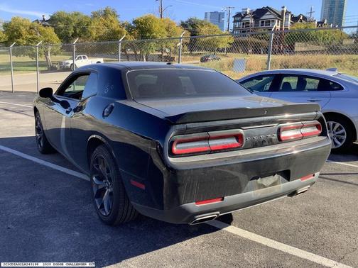 2020 Dodge Challenger SXT
