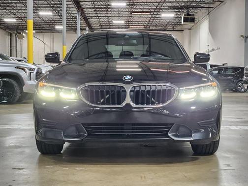 2020 BMW 330 i