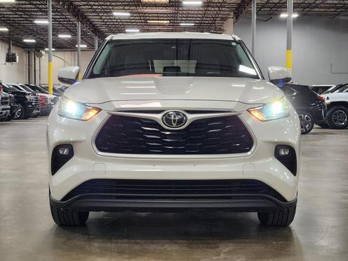 2021 Toyota Highlander LE