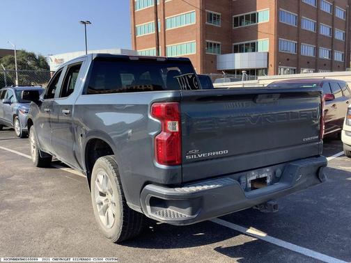 2021 Chevrolet Silverado 1500 Custom