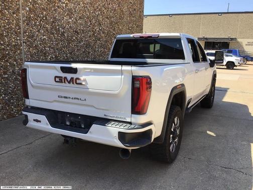 White 2024 GMC Sierra 2500 Denali