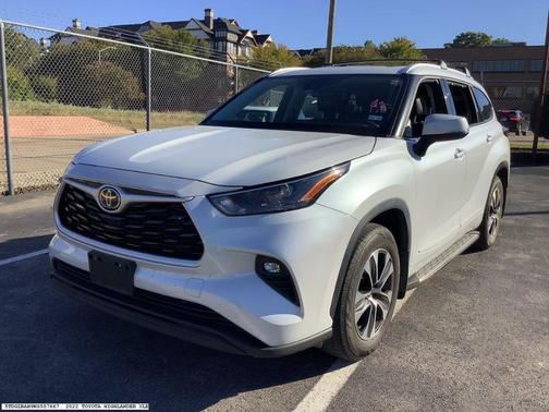 2022 Toyota Highlander XLE