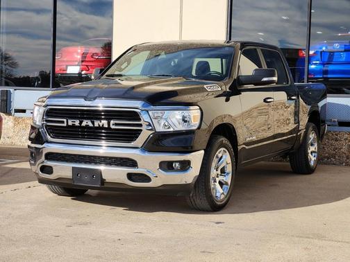 Photo 5 of 52 of 2019 RAM 1500 Big Horn