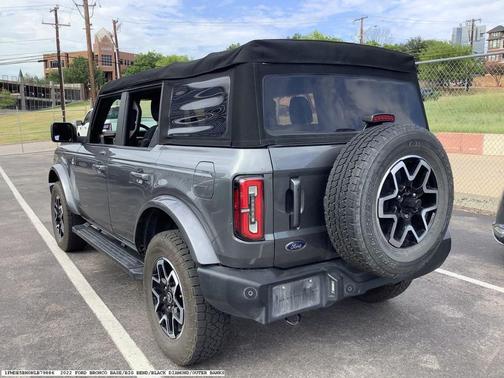 2022 Ford Bronco Outer Banks