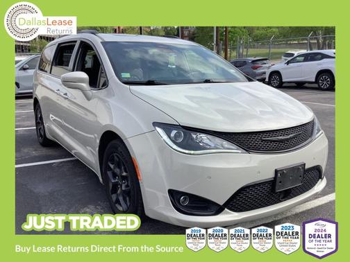 White 2020 Chrysler Pacifica Limited