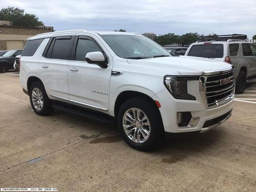 2023 GMC Yukon SLT