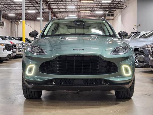 2021 Aston Martin DBX Base