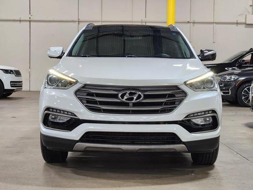 Frost White Pearl 2017 Hyundai Santa Fe Sport 2.4L