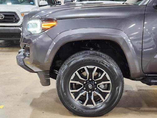 2021 Toyota Tacoma TRD Sport