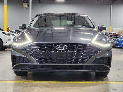 Gray 2022 Hyundai SONATA Limited