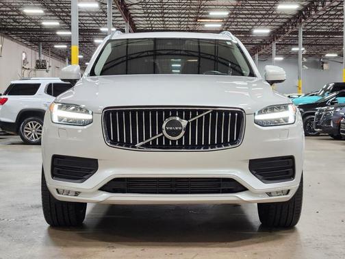 2022 Volvo XC90 T6 Momentum 6 Passenger