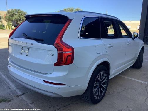 2022 Volvo XC90 T6 Momentum 6 Passenger