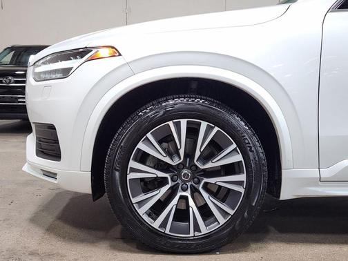 2022 Volvo XC90 T6 Momentum 6 Passenger