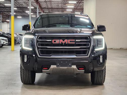 2023 GMC Yukon XL AT4