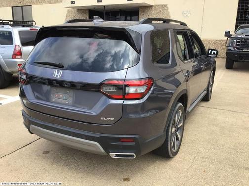 Gray 2023 Honda Pilot Elite