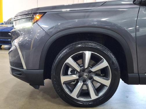 Gray 2023 Honda Pilot Elite