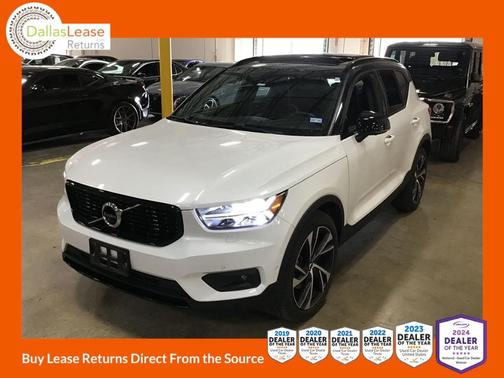 2021 Volvo XC40 T4 R-Design
