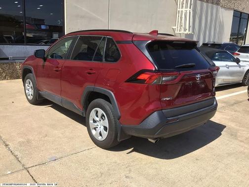 2020 Toyota RAV4 LE