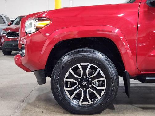 2022 Toyota Tacoma TRD Sport