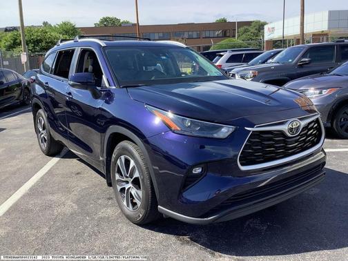 2023 Toyota Highlander XLE