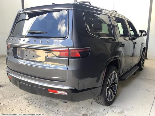 2023 Jeep Wagoneer Series II