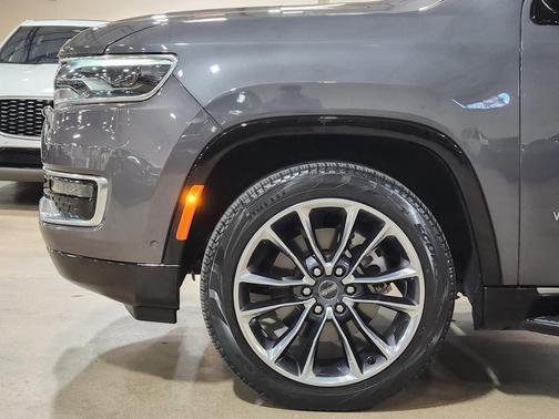 2023 Jeep Wagoneer Series II