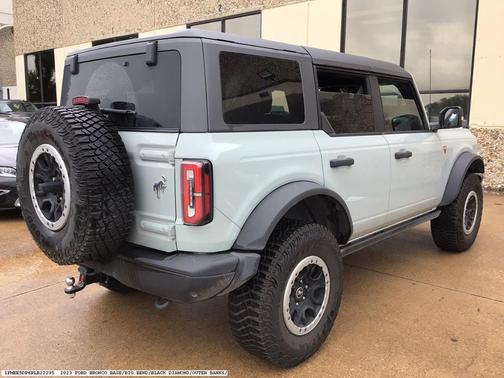 2023 Ford Bronco Badlands