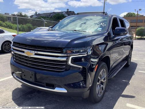 2023 Chevrolet Suburban LT