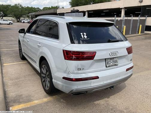Glacier White Metallic 2017 Audi Q7 3.0T Premium Plus