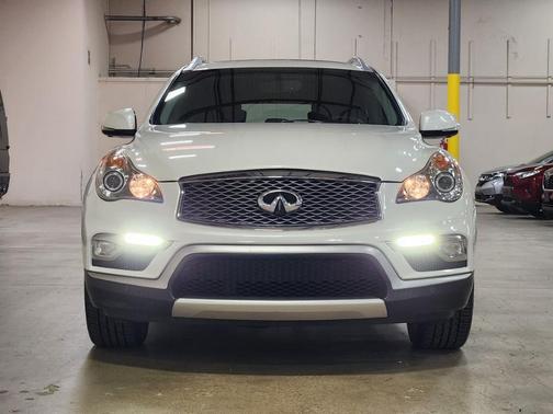 2017 INFINITI QX50 Base