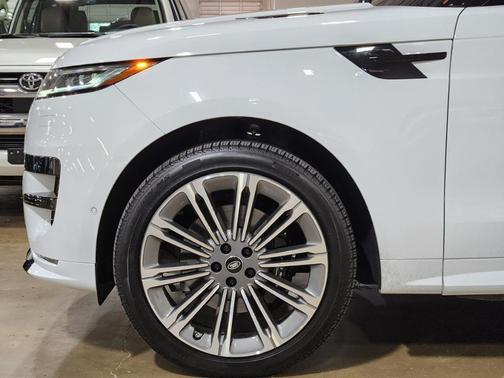 Fuji White 2025 Land Rover Range Rover Sport P460 Dynamic SE