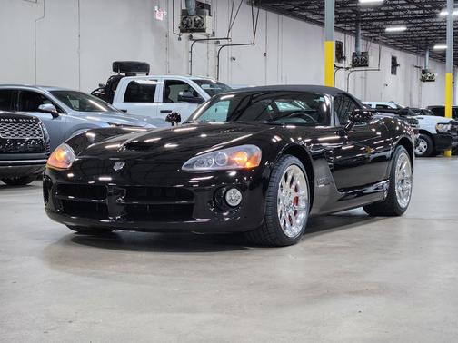 Black 2003 Dodge Viper SRT-10
