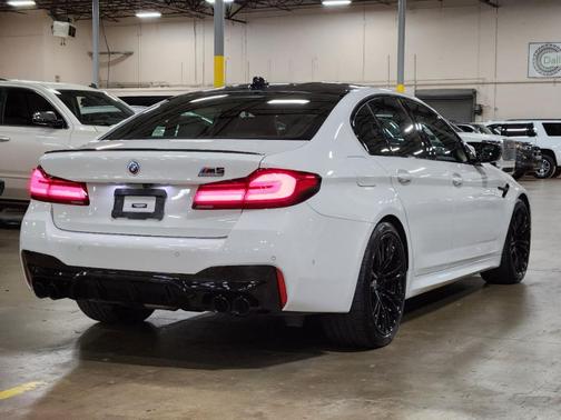 2023 BMW M5 Base