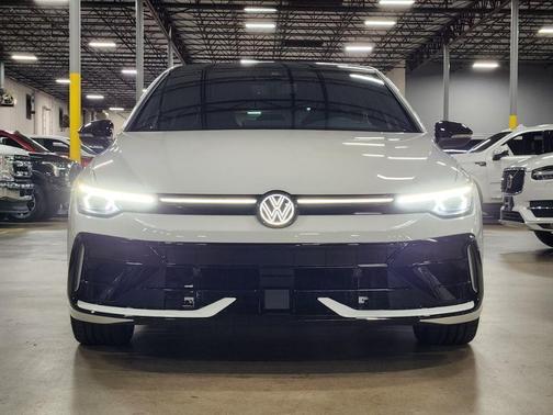 2025 Volkswagen Golf R 2.0T Black Edition