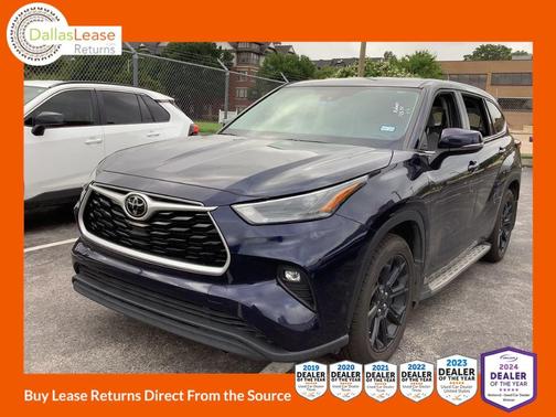 2022 Toyota Highlander LE