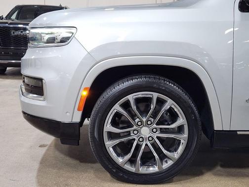 2022 Jeep Grand Wagoneer Series II