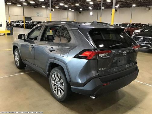 2021 Toyota RAV4 XLE Premium