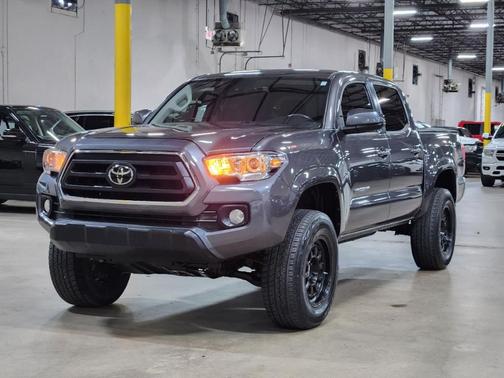 Gray 2020 Toyota Tacoma SR5