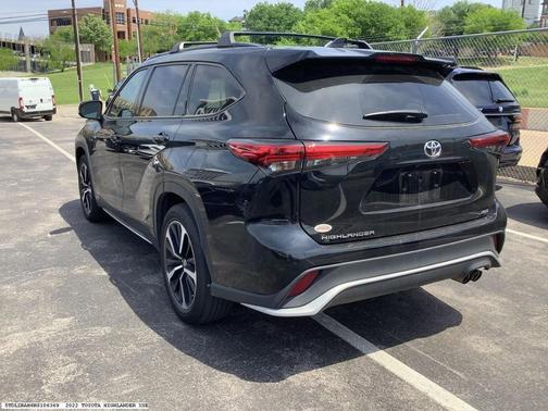 2022 Toyota Highlander XSE