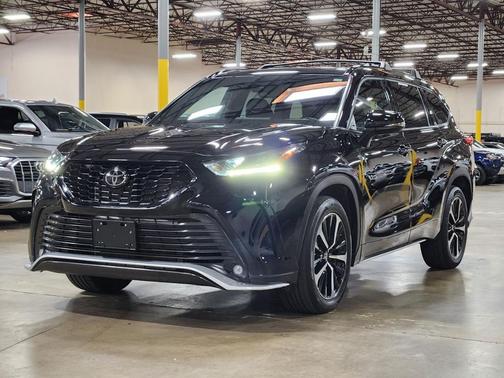 2022 Toyota Highlander XSE