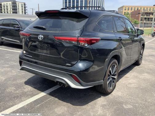 2022 Toyota Highlander XSE