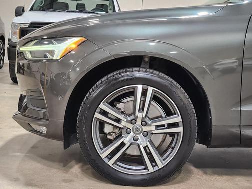 2019 Volvo XC60 T6 Momentum