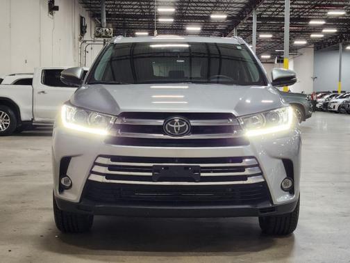 2019 Toyota Highlander Limited Platinum