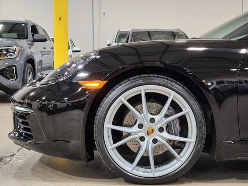 2021 Porsche 718 Cayman